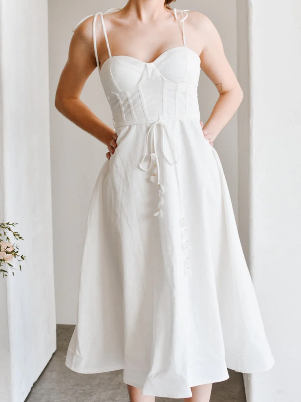 Boutique Women’s White Bustier Style Midi Dress